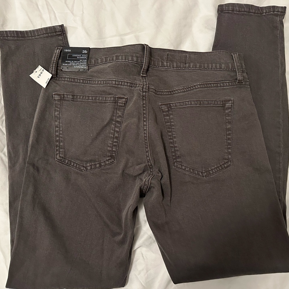 NWT GAP Legging Jean Skimmer - 28r